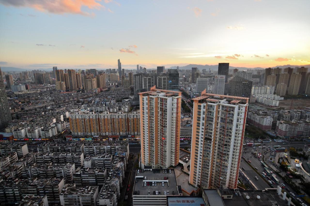Kunming Hotel High Sky View Apartment Экстерьер фото